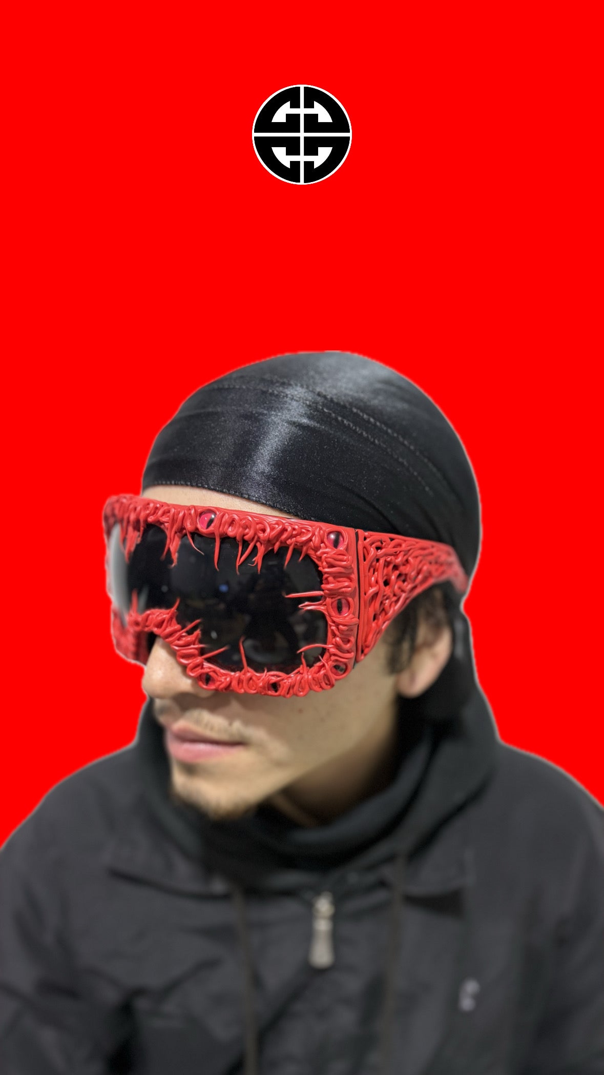 SNOW RED